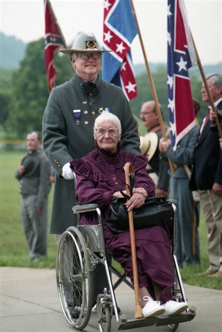 Who was the last surviving Confederate soldier?